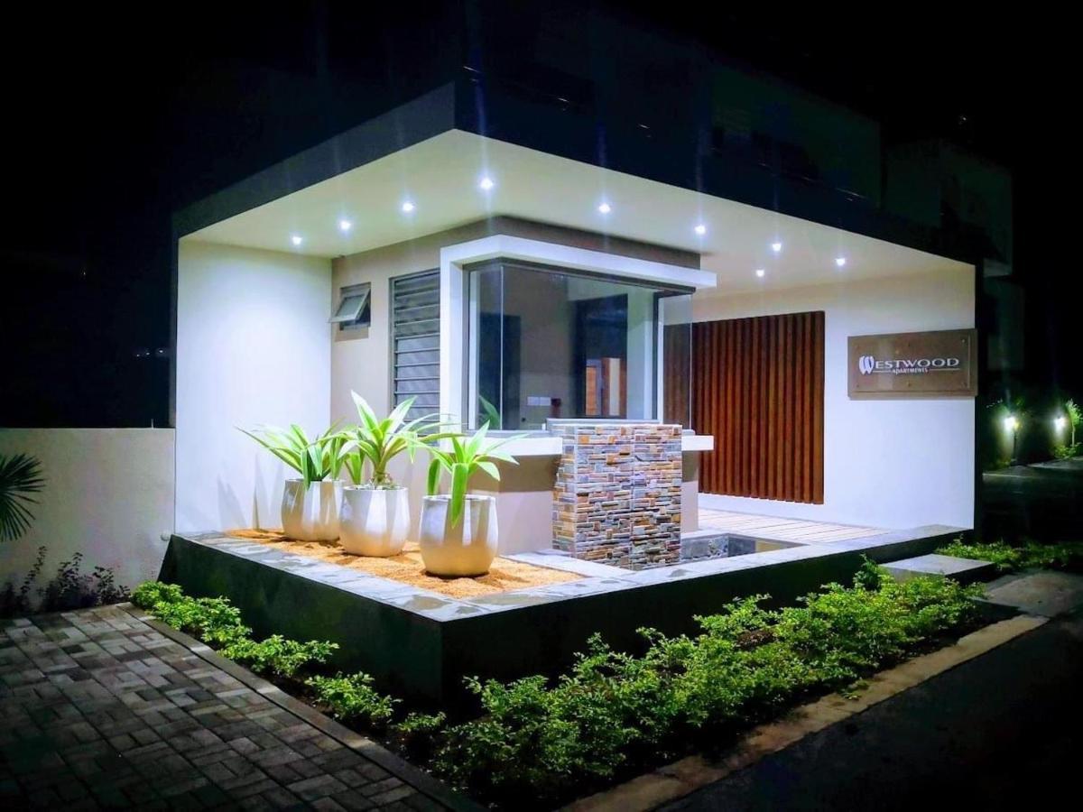 Westwood Apartmán *